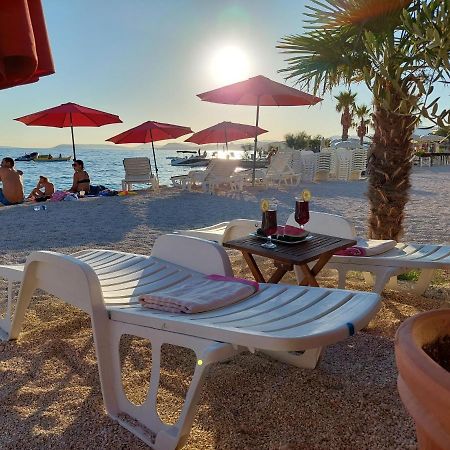 Bed & Breakfast Pino Podstrana Exterior foto