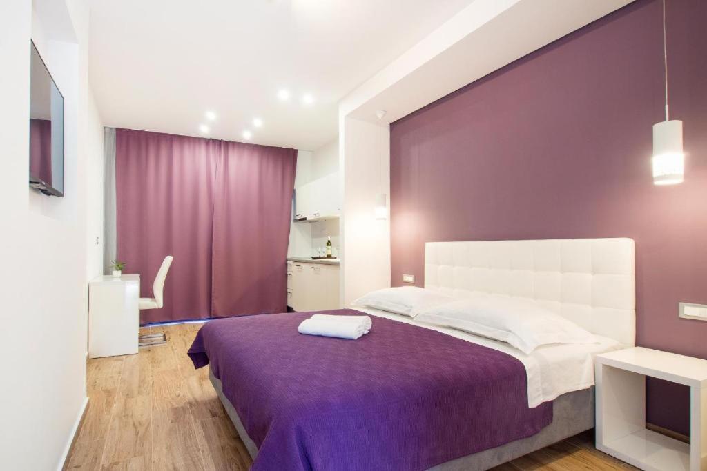 Bed & Breakfast Pino Podstrana Exterior foto